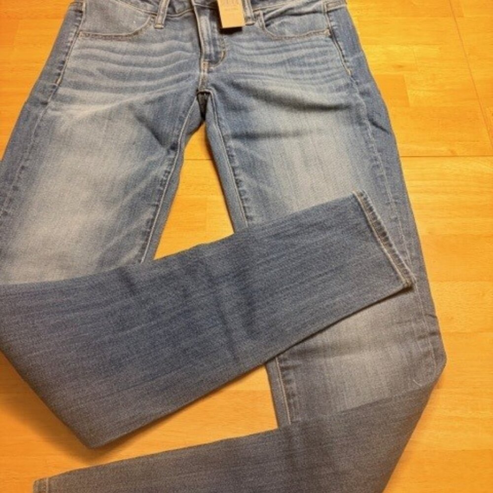 American Eagle Outfitters Low-Rise Jeggings 6L  NWT